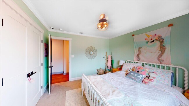 Building Photo - 52 Annandale Rd