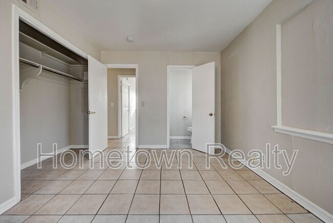 Building Photo - 332 NW 85th St