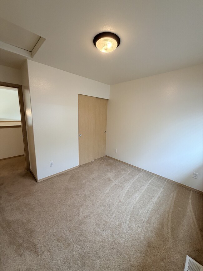 Building Photo - 7611 197th St Ct E