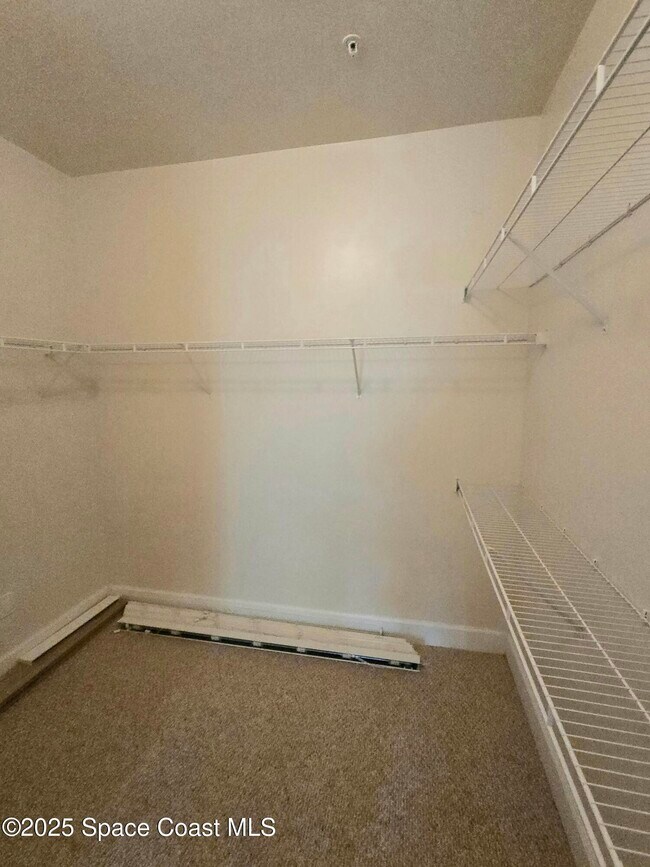 Building Photo - 6470 Borasco Dr