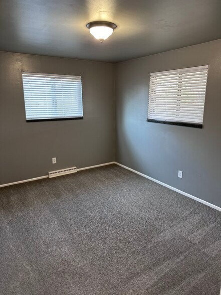 Building Photo - 4538 S Ranchfield Rd