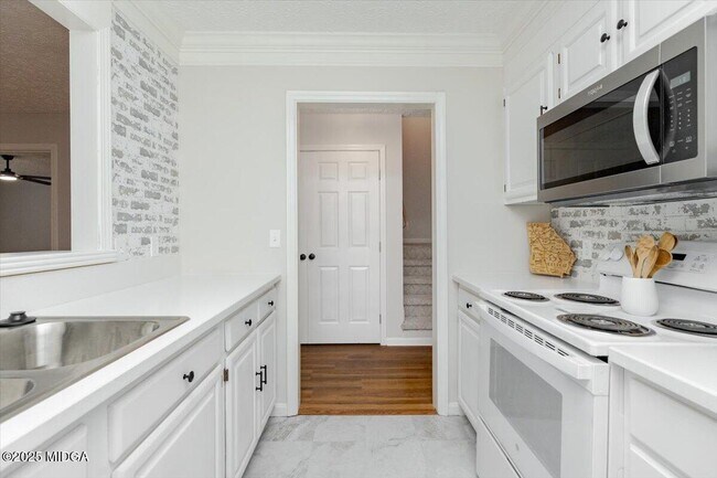 Building Photo - 110 Wingate Cir