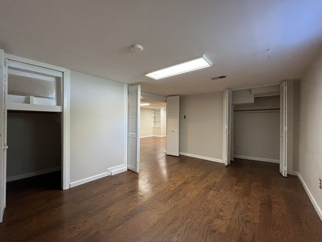 Building Photo - Bright and Welcoming Home with Modern Kitchen, Expansive Backyard & Flexible Living Space