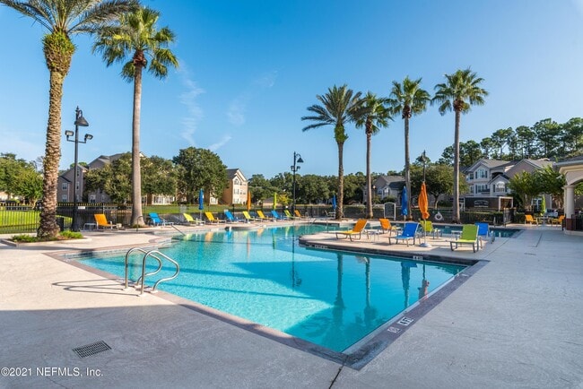 Building Photo - 13810 Sutton Park Dr N