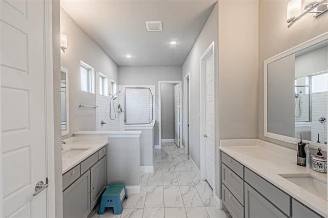 Building Photo - 13237 Jonata St