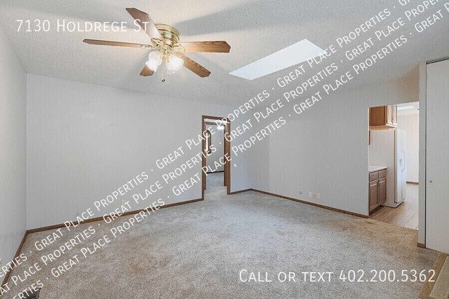 Building Photo - 7130 Holdrege St