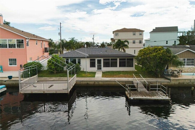 Building Photo - 6617 Harbor Dr