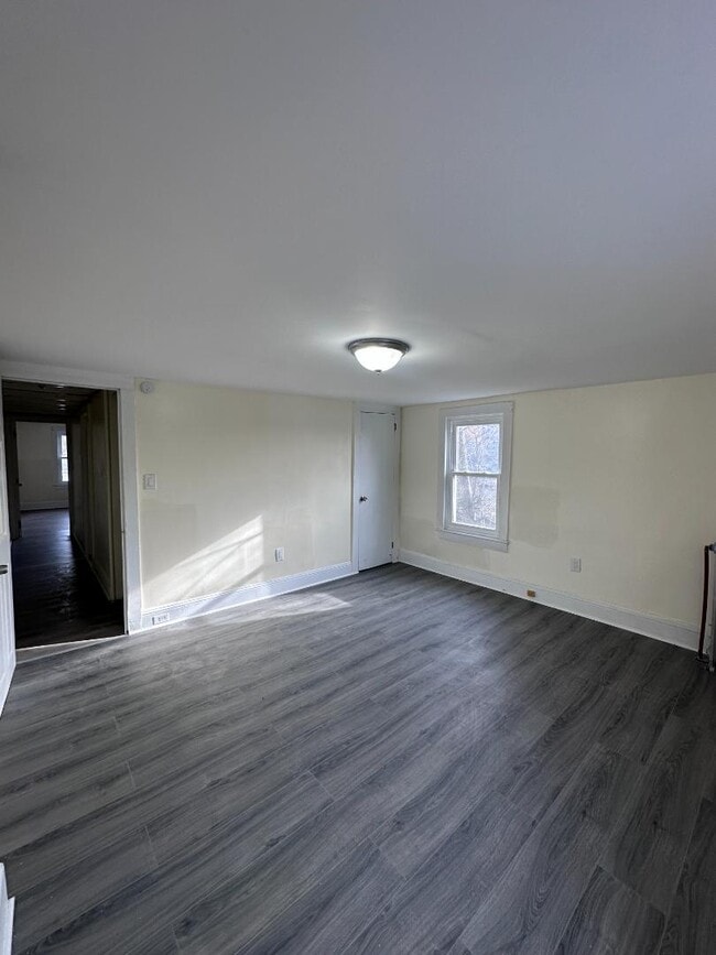 Building Photo - 153 Vine St