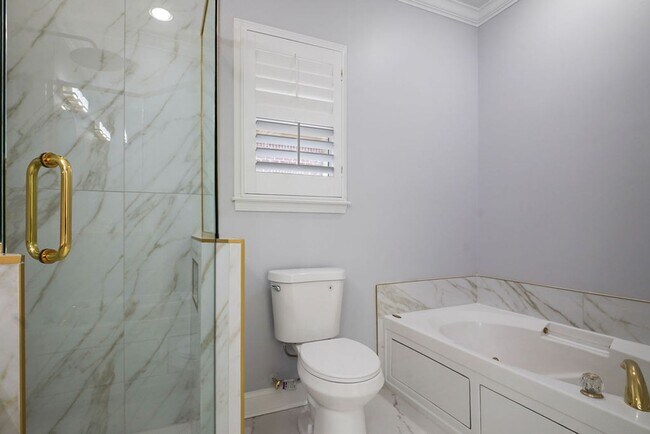 Building Photo - 4040 Alston Way