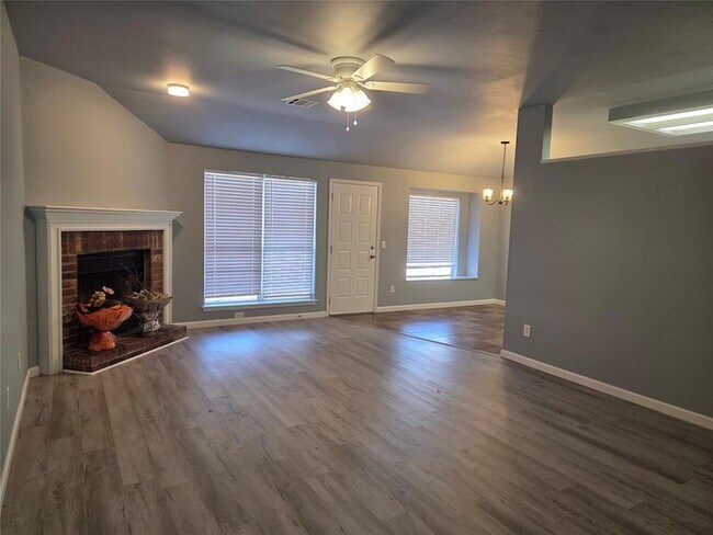 Building Photo - 9401 Buttonfield Ave