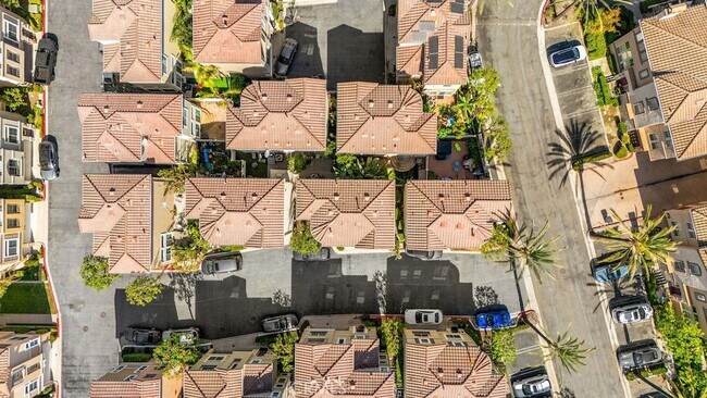 Building Photo - 205 Montana Del Lago Dr