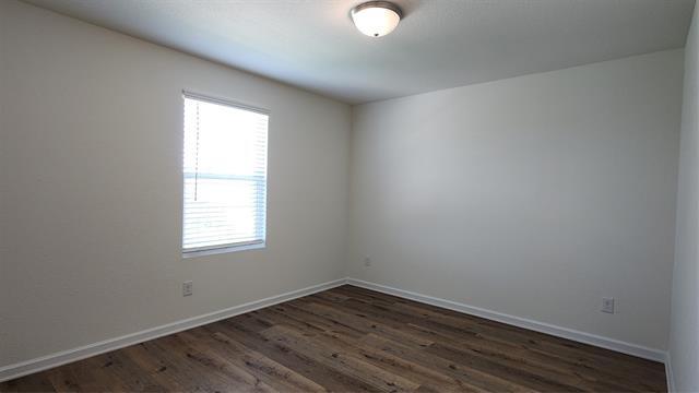 Building Photo - 1824 Wolf Run