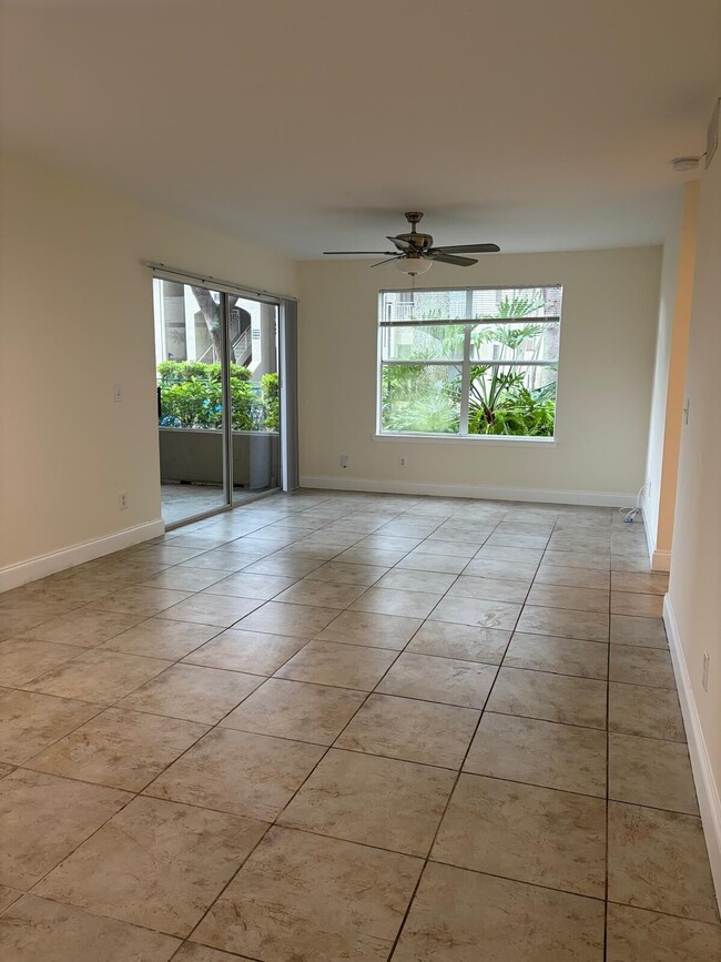 Building Photo - 1825 Palm Cove Blvd