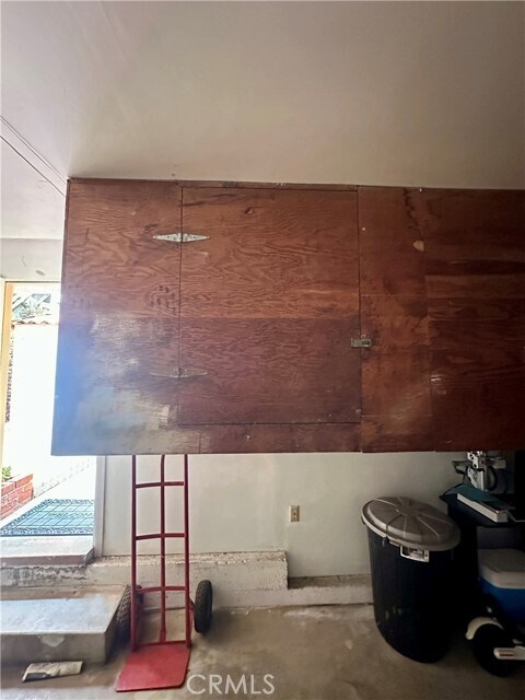 Building Photo - 205 18th St
