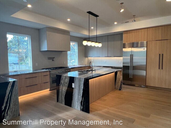Building Photo - 4 br, 3 bath House - 215 Verano Drive