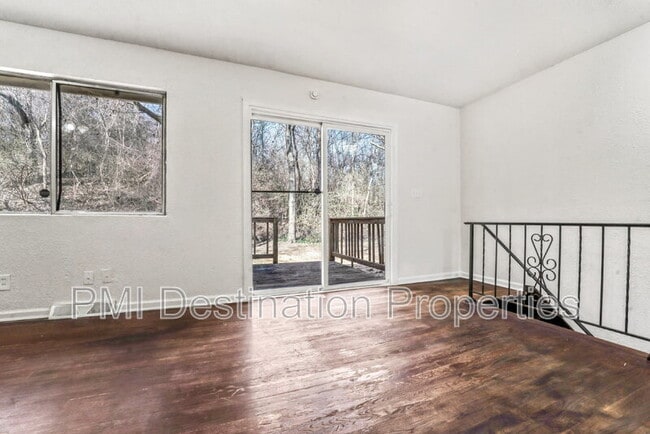 Building Photo - 3542 N 60 St