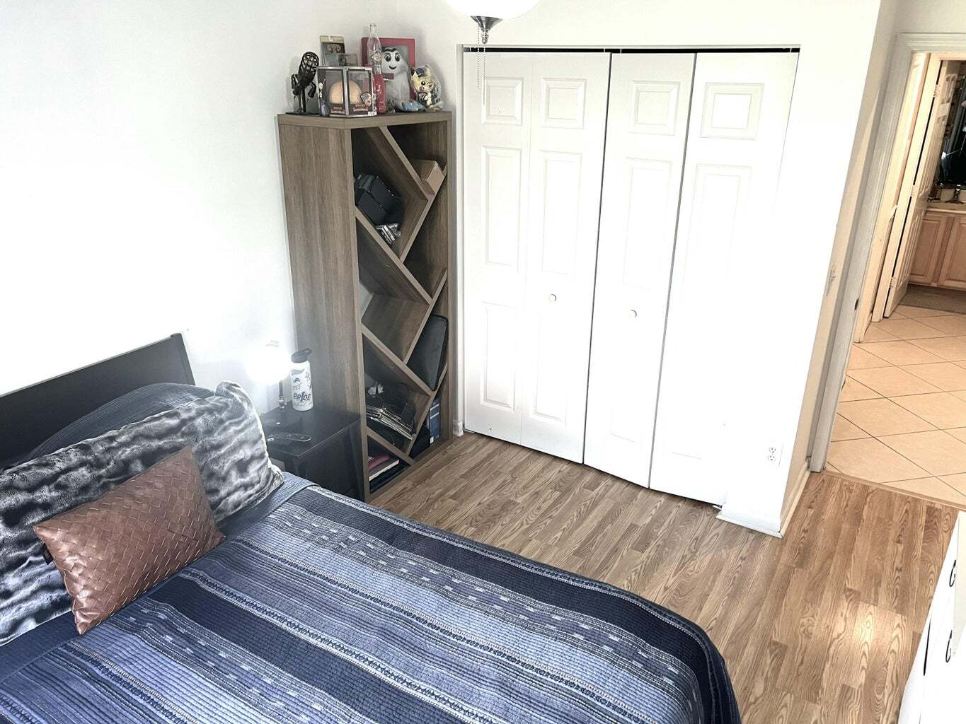 Building Photo - 10614 Lake Shore Dr