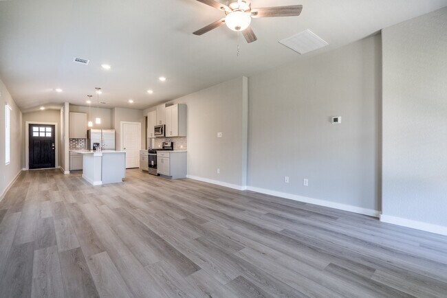 Building Photo - 18615 Century Pne Ln