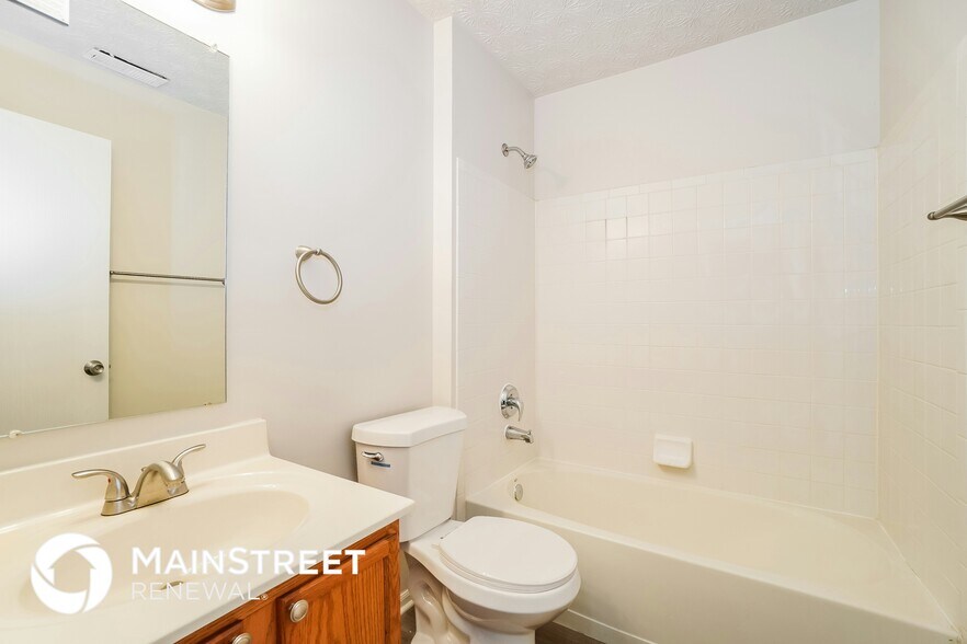 Building Photo - 5393 Blanchard Dr