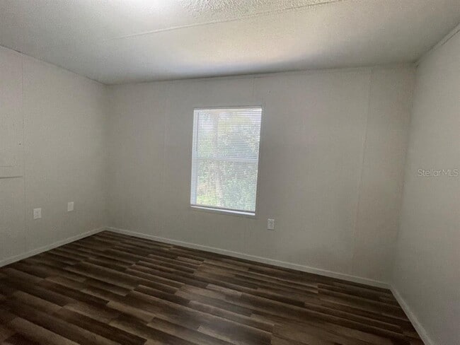 Building Photo - 6316 Eugene Acres Ln