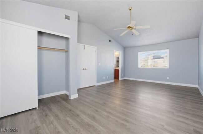 Building Photo - 1460 Daybreak Rd