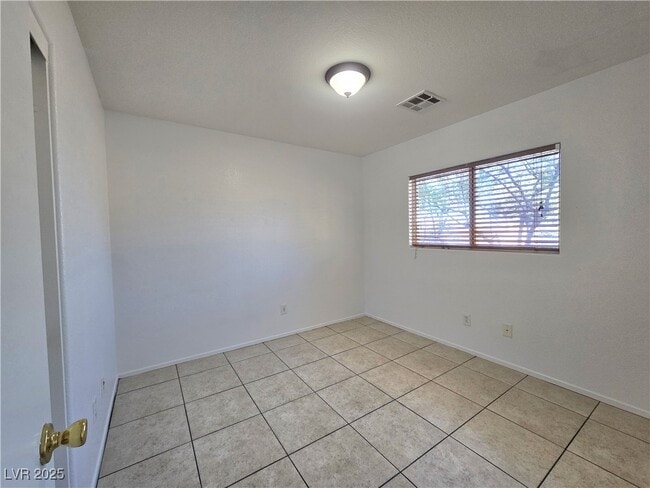 Building Photo - 11884 Bella Luna St