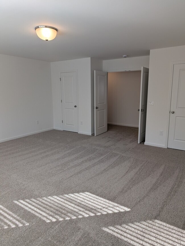 Building Photo - NEW HOUSE Stonebridge Golf Course Views - ...