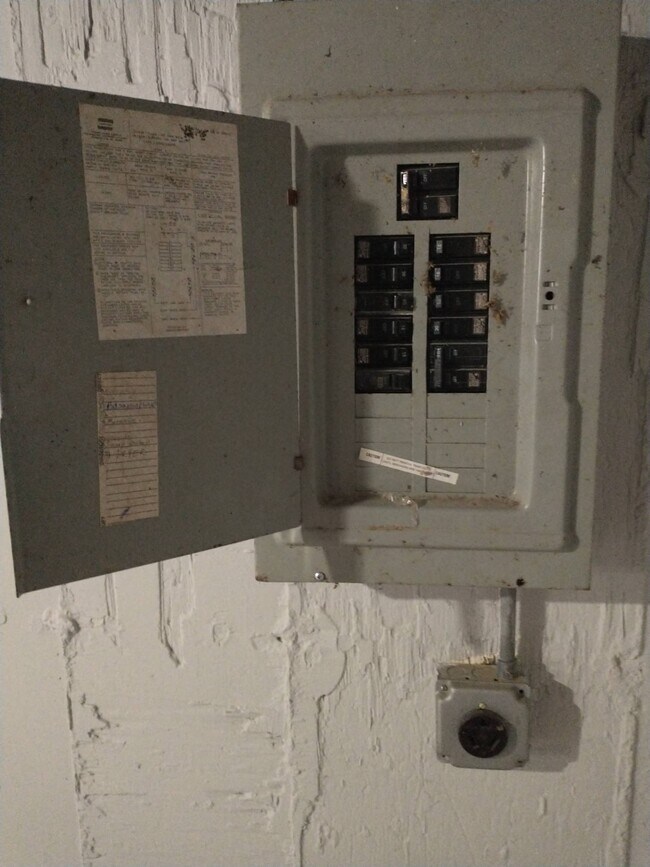 Building Photo - 2306 Joppa Ave