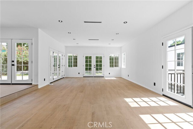 Building Photo - 536 Hampton Rd