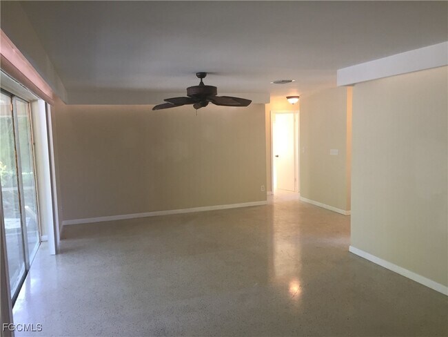 Building Photo - 4236 Country Club Blvd