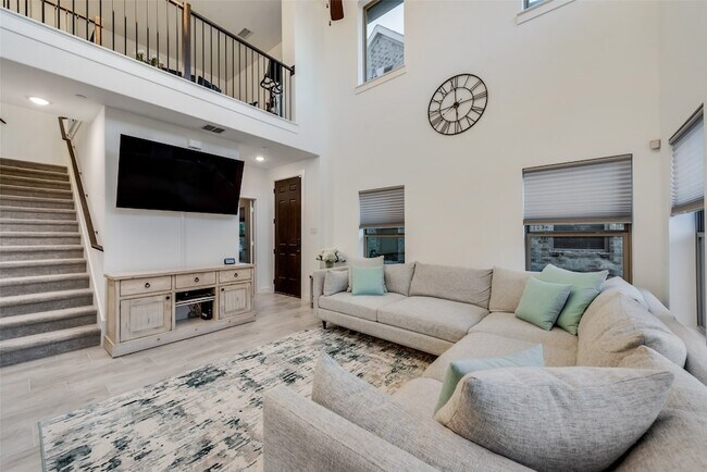 Building Photo - 2955 Stunning Dr