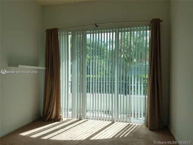 Building Photo - 600 W Las Olas Blvd