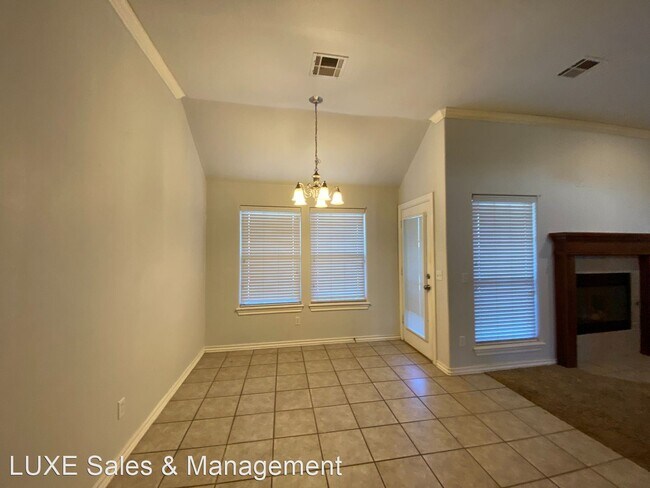 Building Photo - 4 br, 2 bath House - 2405 NW 152nd Street