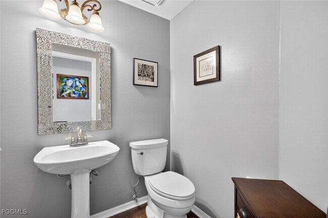 Building Photo - 8350 Trentwood Ct