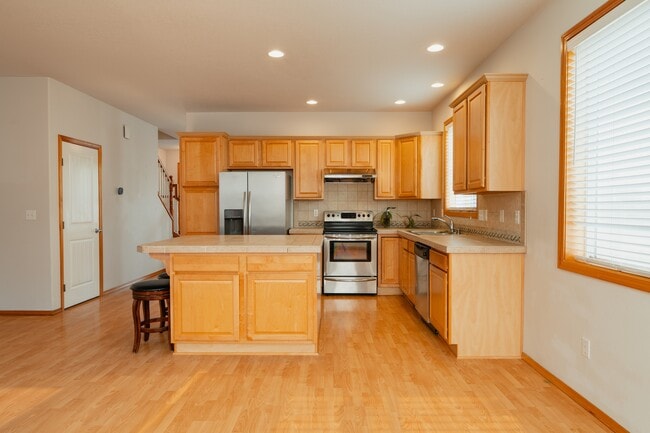 Building Photo - 8451 SE 78th Pl