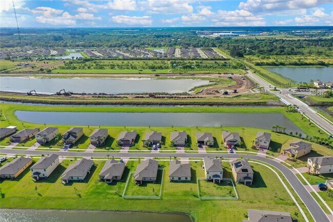 Building Photo - 973 Bent Creek Dr