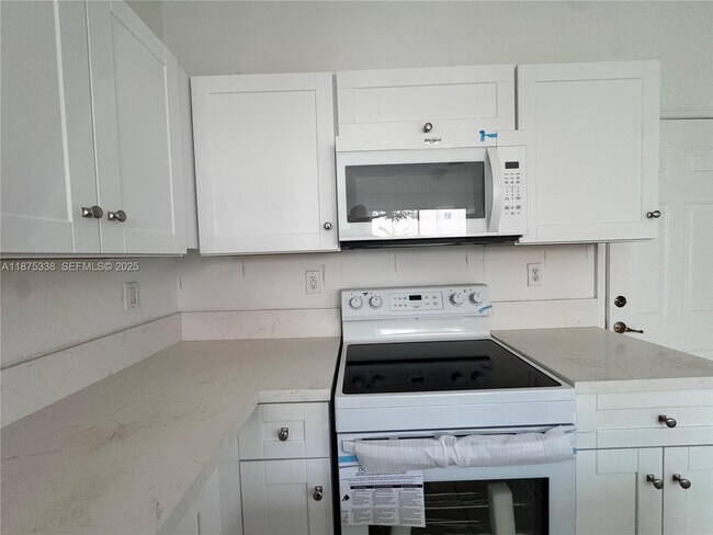 Building Photo - 13864 SW 273rd Terrace