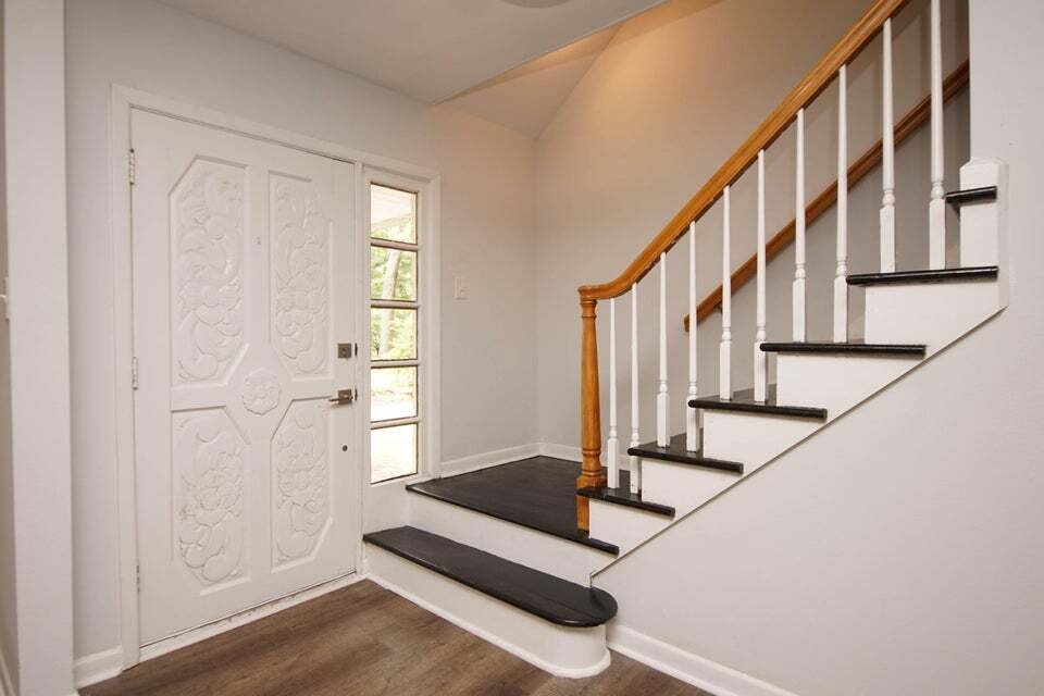 Building Photo - 596 L Ombre Ct NE