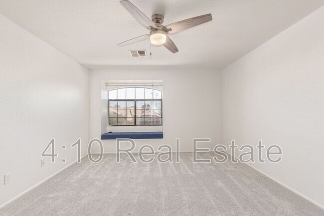Building Photo - 1531 E Vaughn Ave