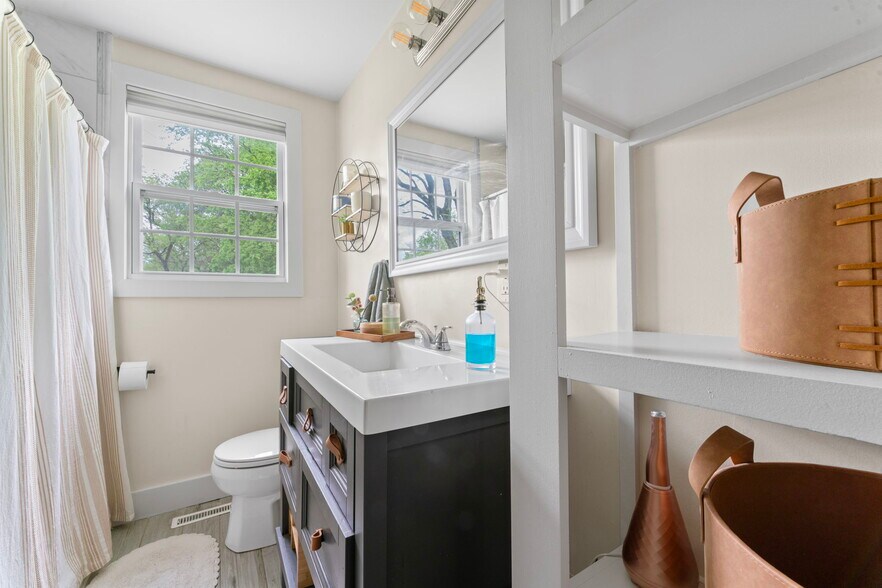 Building Photo - 119 Dodge Dr