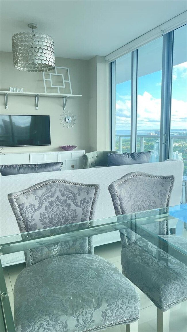 Building Photo - 79 SW 12th St