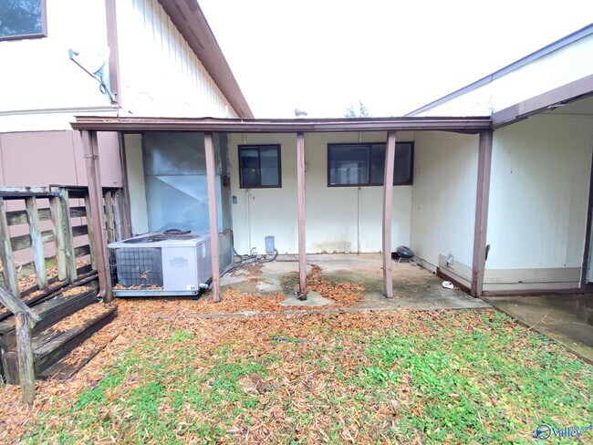 Building Photo - 6005 Ellington Rd NW