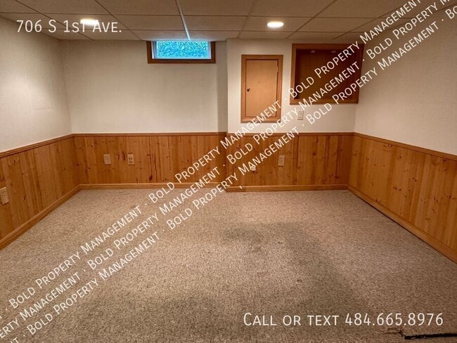 Building Photo - 706 S 1st Ave