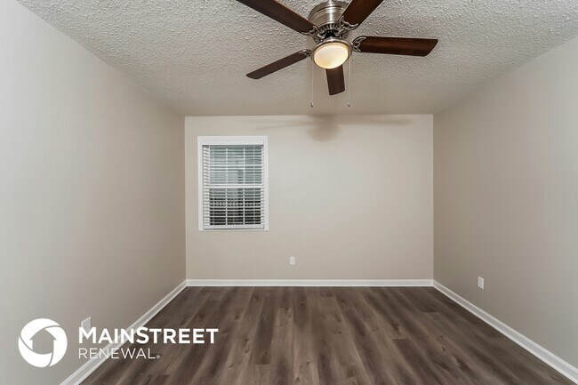 Building Photo - 18 Moonglow Dr