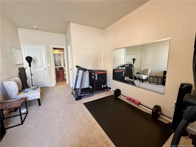 Building Photo - 642 Regimental Dr