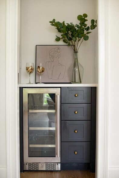 Building Photo - 4224 Granny White Pike