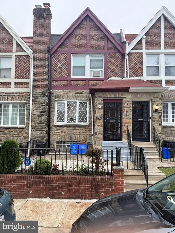 Building Photo - 7547 Beverly Rd