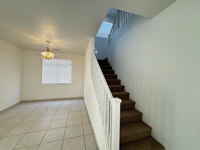 Building Photo - 6839 Scarlet Flax St