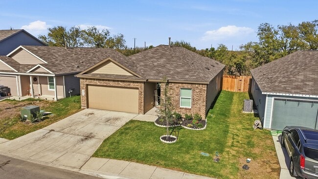 Building Photo - New Construction 3 bed 2 bath home available near Lackland AFB! Move in January!