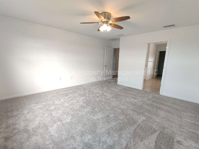 Building Photo - 6136 Baywood Ct